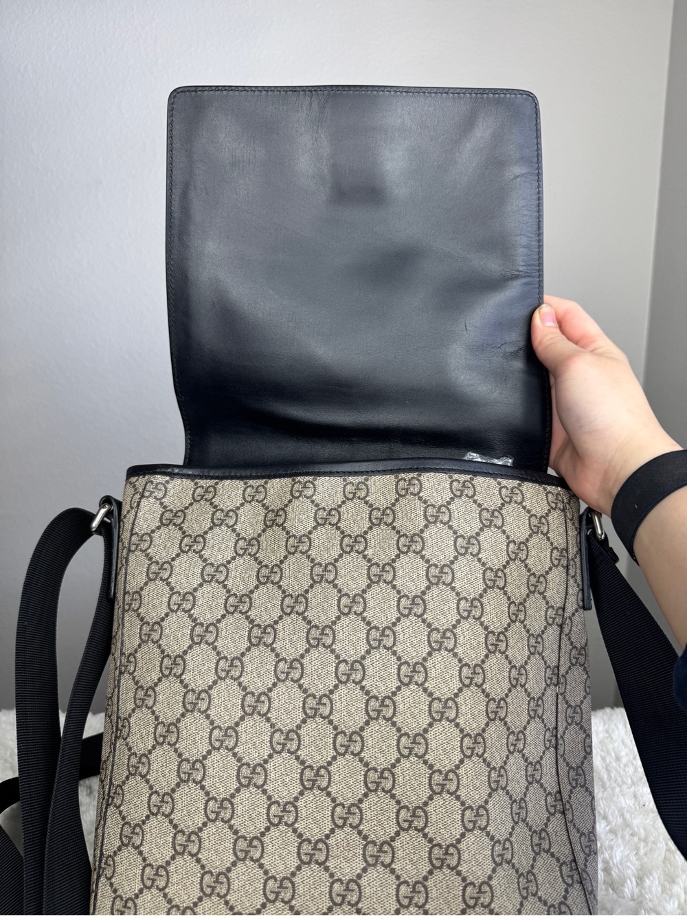 Gucci Black Leather & Beige GG Canvas Crossbody Messenger Bag - Picture 9 of 14